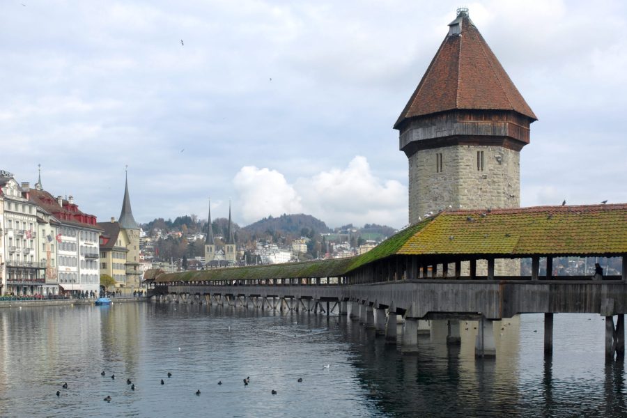 Chapel_Bridge_28KapellbrC3BCcke292C_Lucerne2C_Switzerland_02