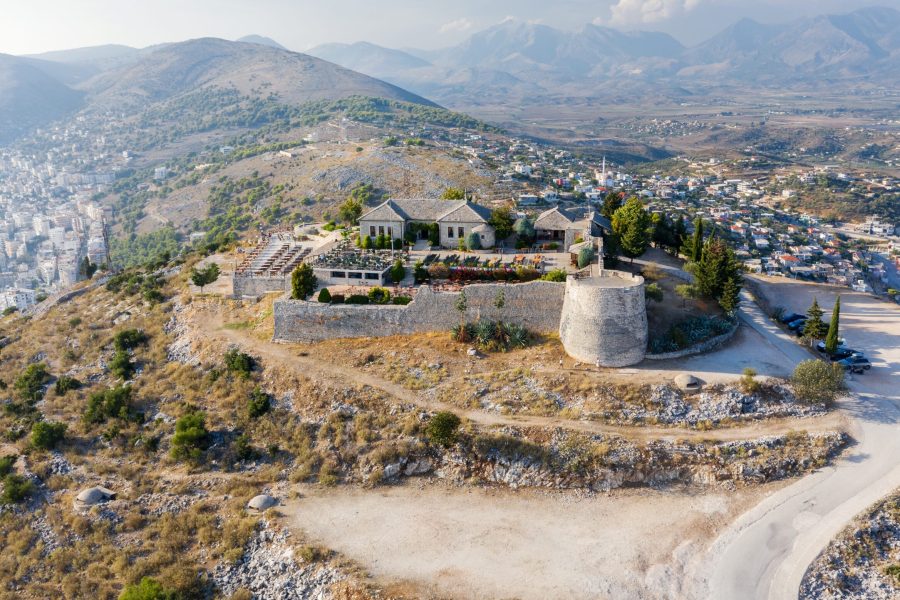Άγιοι Σαράντα – το κάστρο Λεκούρσι από ψηλά