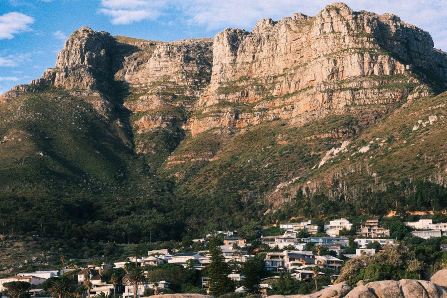 Κέιπ Τάουν, το Τραπεζοειδές Όρος πάνω από την πόλη