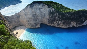 Οι 10 ομορφότεροι προορισμοί της Ελλάδας για το καλοκαίρι