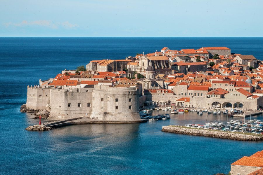 Ντουμπρόβνικ – τα τείχη πάνω στη θάλασσα