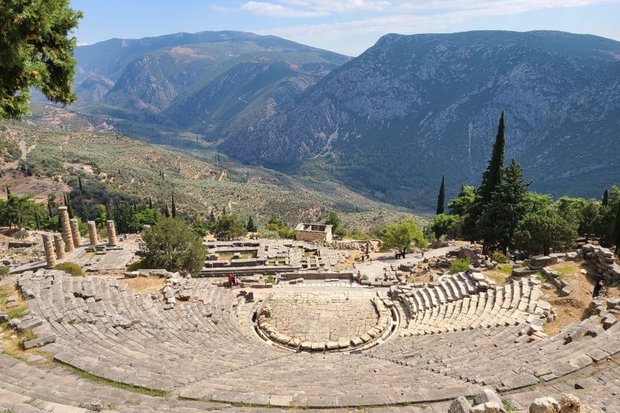 Αρχαίο θέατρο των Δελφών